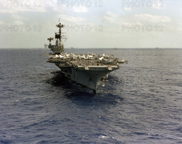 Aircraft carrier USS INDEPENDENCE