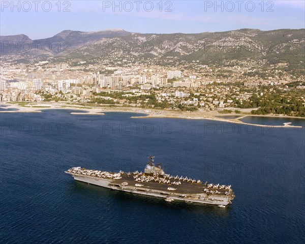 Aircraft carrier USS INDEPENDENCE