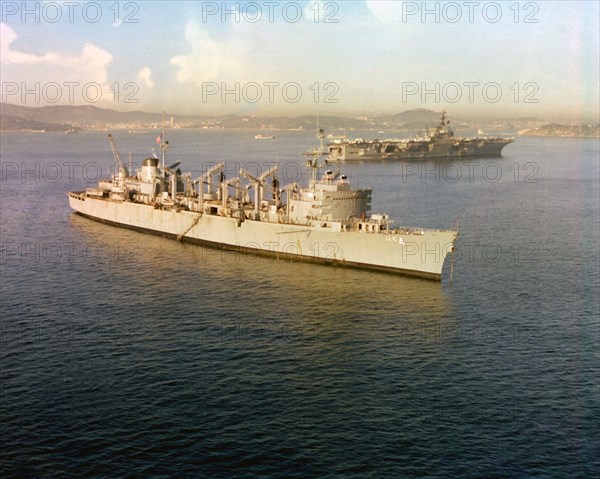 Fast combat support ship USS DETROIT