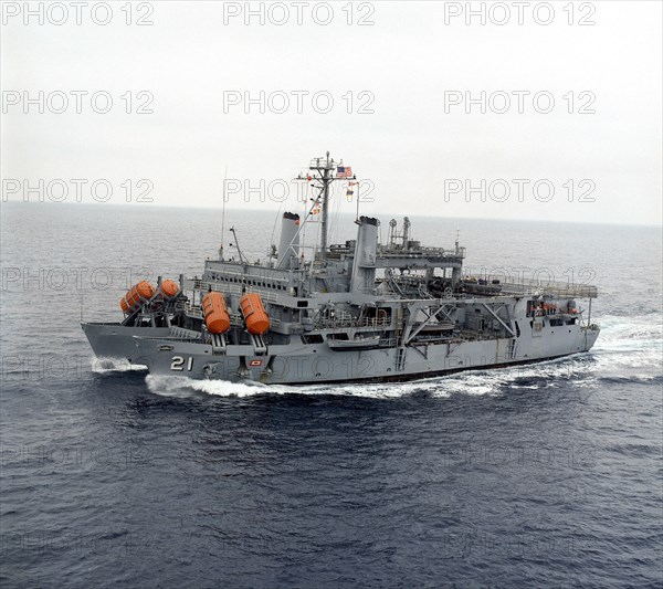 1976 - A port bow view of the submarine rescue ship USS PIGEON