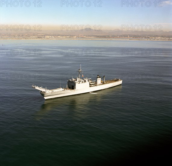 1976 - A port bow view of the tank landing ship USS TUSCALOOSA