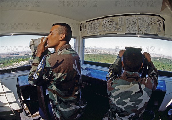 10/20/1998 - Soldiers keep an eye out for North Korean activity from Observation Post Oullette