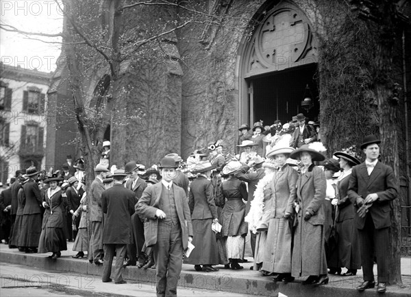 Crowd outside All Souls Unitarian Church Washington D.C.