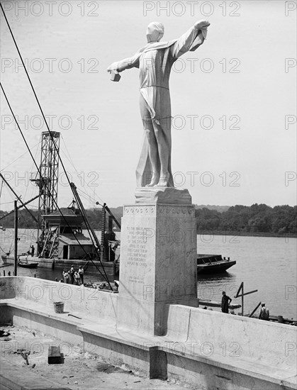 Titanic Memorial under Construction