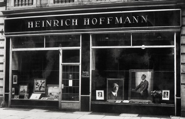 Heinrich Hoffmann Art Studio and Shop