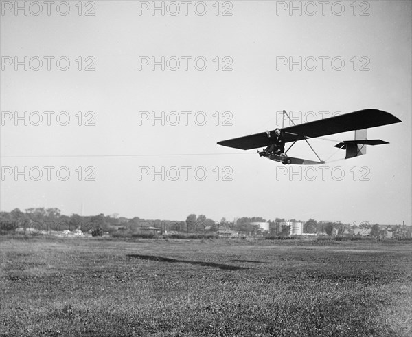 Glider in flight