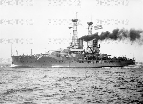 United States Navy - U.S.S. North Dakota at sea