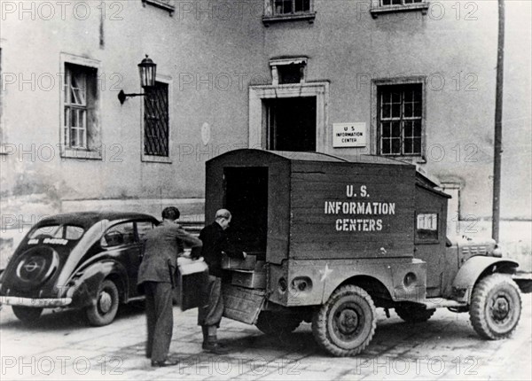 Truck Delivers Reading Materials to the U.S. Information Center