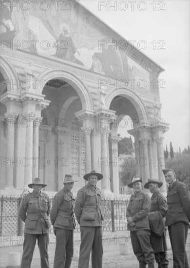 Australian soldiers in Bethlehem Church and Gethsemane Basilica ca.  between 1940 and 1946