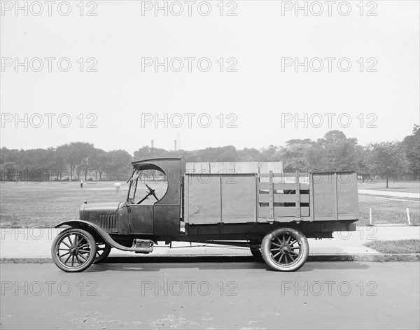 Ford Motor Company, special body truck ca.  between 1910 and 1926