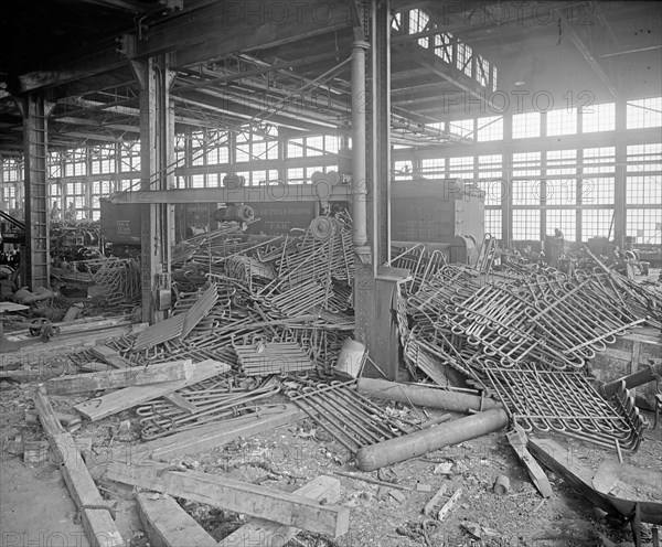 Western Marine & Salvage Company ca.  between 1910 and 1925