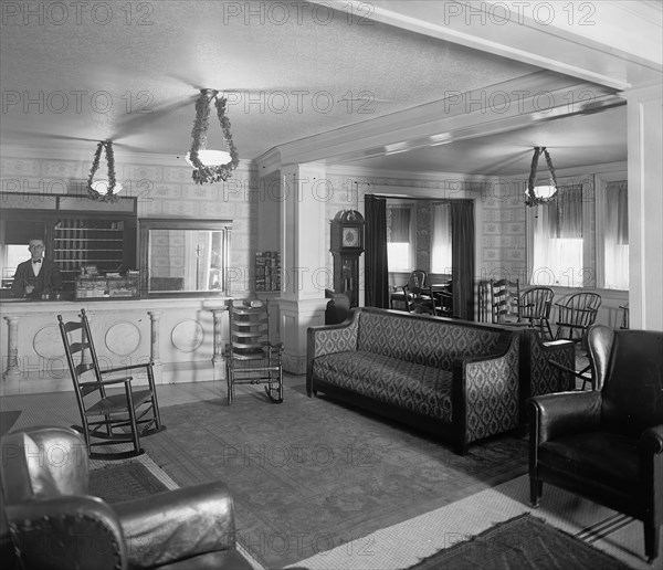 George Washington Inn interior ca.  between 1910 and 1926