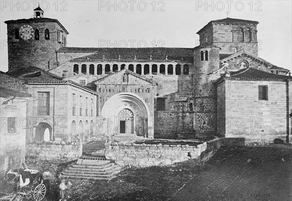 Gate of Santillana Institute at Santander, Spain ca. between 1910 and 1925