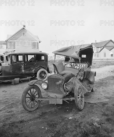 Close up of an automobile accident ca.  between 1910 and 1925