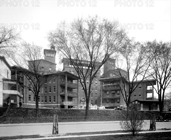 Columbia Hospital exterior, [Washington, D.C.] ca.  between 1910 and 1926
