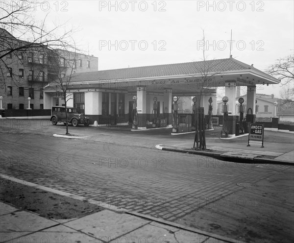 Texaco Company Sullivan & Helan Staler, Amoco gas sign ca.  between 1910 and 1926