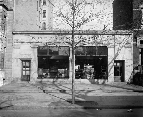 Southern Automobile Supply Company front ca.  between 1910 and 1926