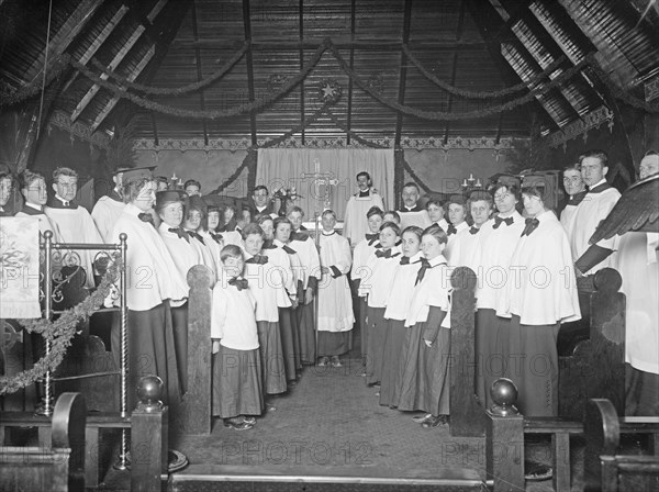 Choir, Emanuel Methodist Episcopal Church, Anacostia, [Washington, D.C.] ca.  between 1910 and 1925