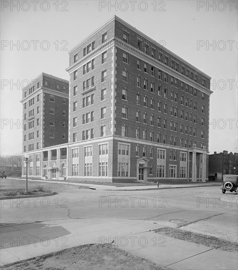 Potomac Park Apartments, 21st and C Sts., N.W., Washington, D.C.] ca.  between 1910 and 1925