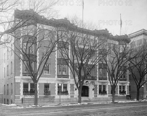 Hotel Winston or Winston Hotel 1st St. and Pennsylvania Avenue N.W., [Washington, D.C.] ca.  between 1910 and 1935