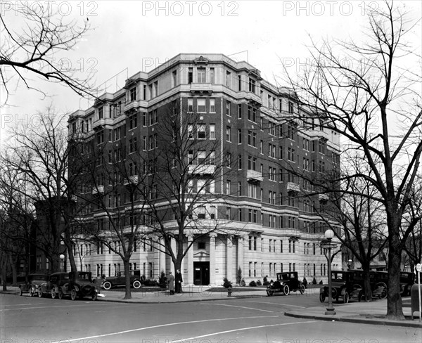 Building, corner of Massachusetts and 13th St., N.W., Washington, D.C. ca. between 1910 and 1935