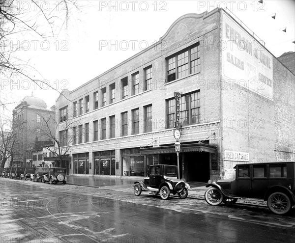 Buick Motor Company dealership and the Emerson & Orme garage, M Street in Washington D.C. ca.  between 1910 and 1926