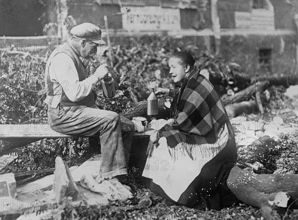 Husband and wife laborers in Berlin Germany ca. between 1909 and 1920