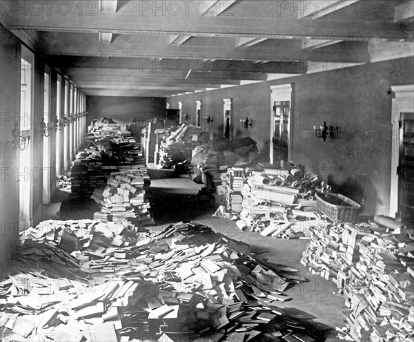 Library of Congress, book deposits in basement ca. between 1909 and 1920