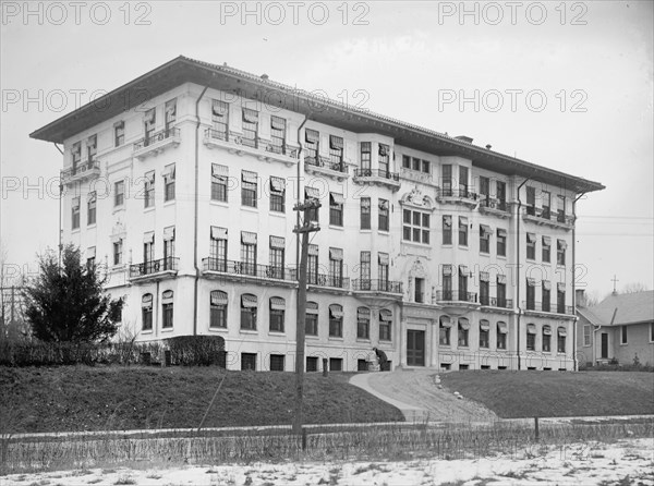 Chevy Chase Apartment house ca.  between 1918 and 1921