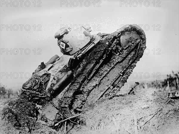 Tank going in to action ca.  between 1918 and 1928