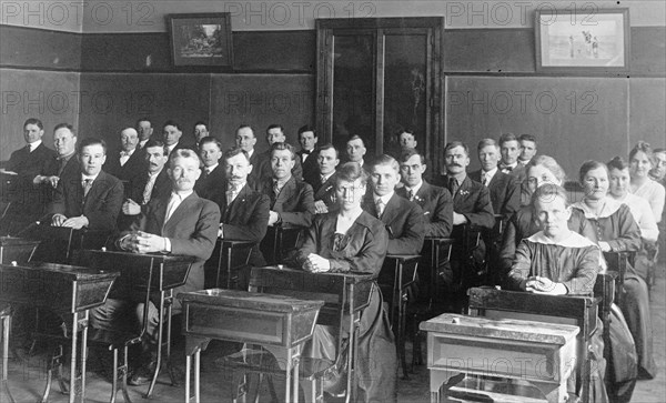 Students at a Bureau of Labor, Naturalization class ca.  between 1918 and 1928