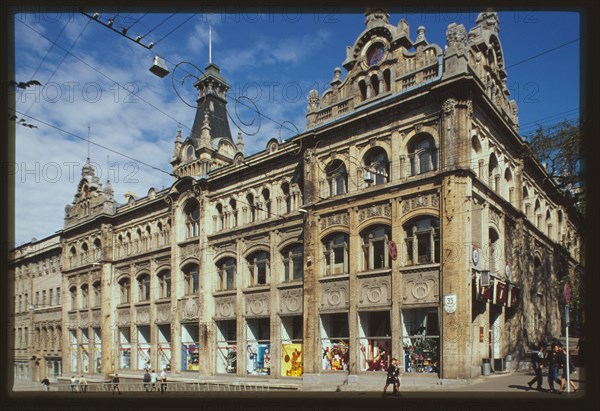 Kunst and Albers Department Store (Svetlanskaia Street 35), (1900; 1906), Vladivostok, Russia; 2000