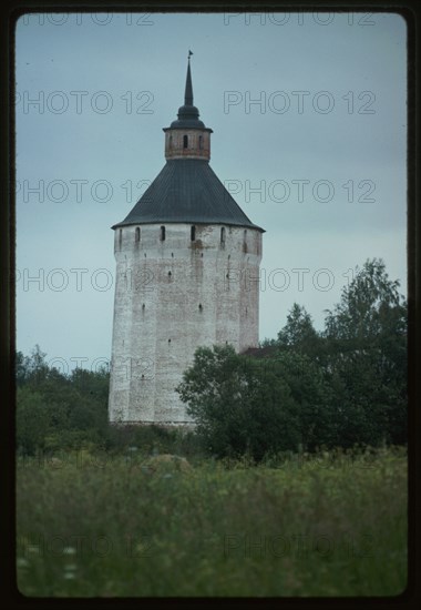 St. Cyril (Kirill)-Belozersk Monastery, Ferapontov (Moscow) Tower (1660s), Kirillov, Russia 1993.