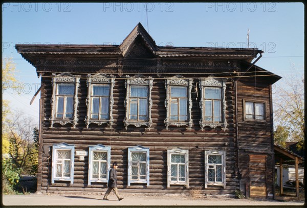 Wooden house, Shishkov Street #30 (around 1900), Tomsk, Russia; 1999