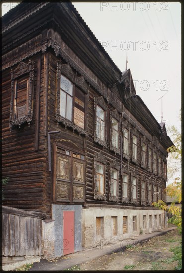 Wooden house, Istochnaia Street(?) (around 1900), Tomsk, Russia; 1999