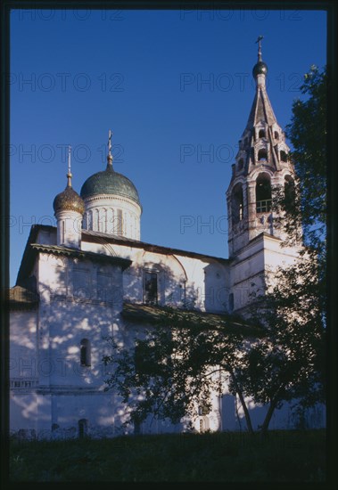 Church of Saint Nicholas Nadein (1620-22), and bell tower, north facade, Yaroslavl, Russia; 1997