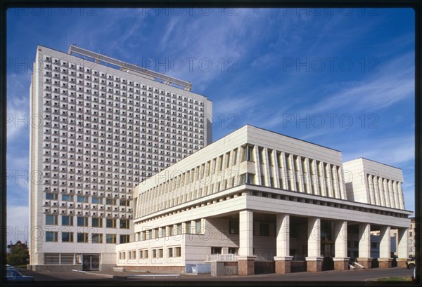 Pushkin Regional Library (1995), Omsk, Russia 1999.