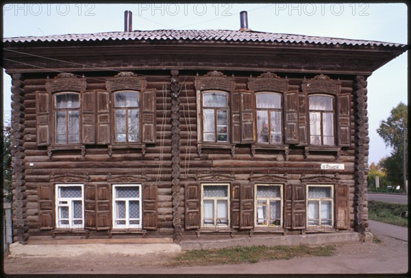 Log house, Izbyshev Street (late 19th century), Tara, Russia 1999.