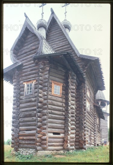 Church of the Icon of the Mother of God, from Tokhtarevo village (1694), east facade. Reassembled at Khokhlovka Architectural Preserve, Russia 1999.