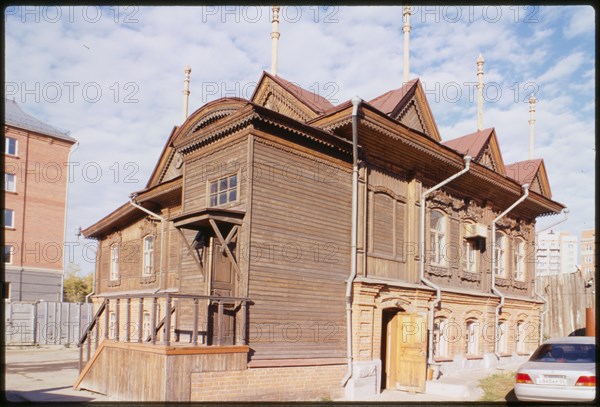 Log house, Krasnoiarsk Street #3 (about 1900), Novosibirsk, Russia 1999.