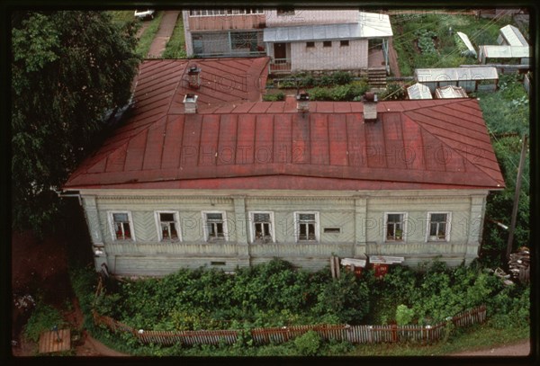 Log house, Kuskov Embankment (19th century), Tot'ma, Russia 1996.