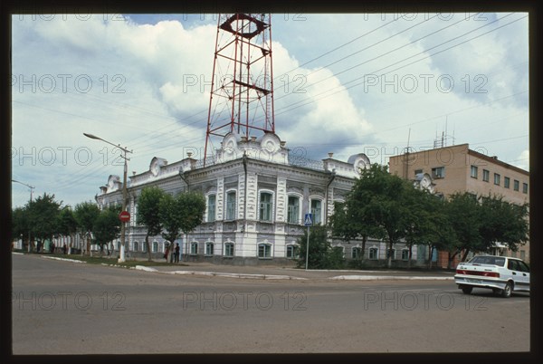 City Administration building (Gorodskaia uprava) (Lenin Street 69), (around 1880), Troitsk, Russia; 2003