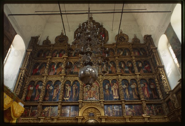 Cathedral of St. Prokopii of Ustiug, interior, upper tiers of icon screen, Velikii Ustiug, Russia 1999.