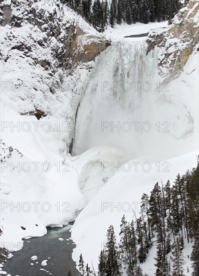 Lower Falls of the Yellowstone in Yellowstone National Park; Date: 3 February 2015