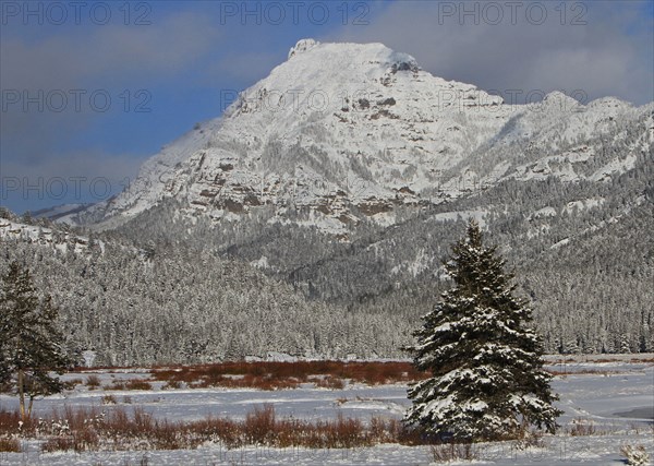 Round Prairie and Abiathar Peak in Yellowstone National Park; Date: 5 December 2013