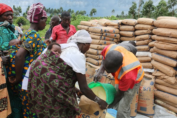 Humanitarian relief workers give assistance to residents during a crisis in North Kivu Cote d’Ivoire (Ivory Coast) ca. 22 March 2017