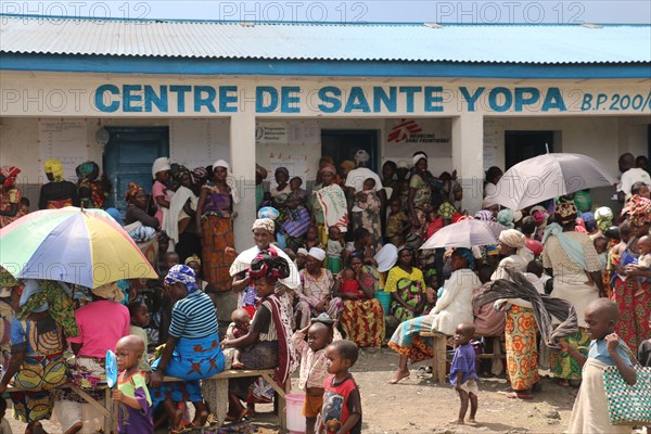 People await help during a crisis in North Kivu Cote d’Ivoire (Ivory Coast) ca. 22 March 2017