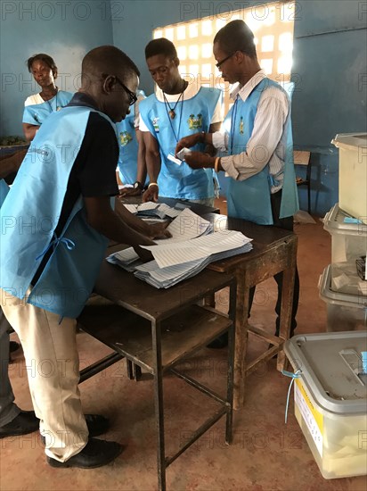 Sierra Leone marked a peaceful transfer of power from a ruling party to the opposition when Julius Maada Bio of the Sierra Leone People's Party assumed the presidency followinga run-off election held on March 31, 2018.