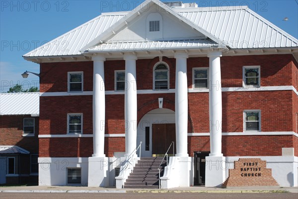 Clayton New Mexico: First Baptist Church Building