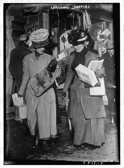 Christmas Shoppers in Washington